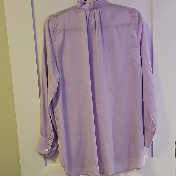 LOFT Lilac Ruffled Blouse Size M - Picture 6 of 6